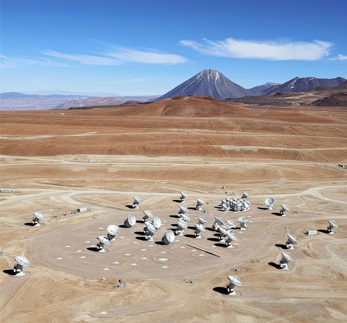 Attēls no nodarbības "Astronomijas instrumenti" 4. lekcijas "Visviļņu un citu signālu astronomija" prezentācijas 15. slaida