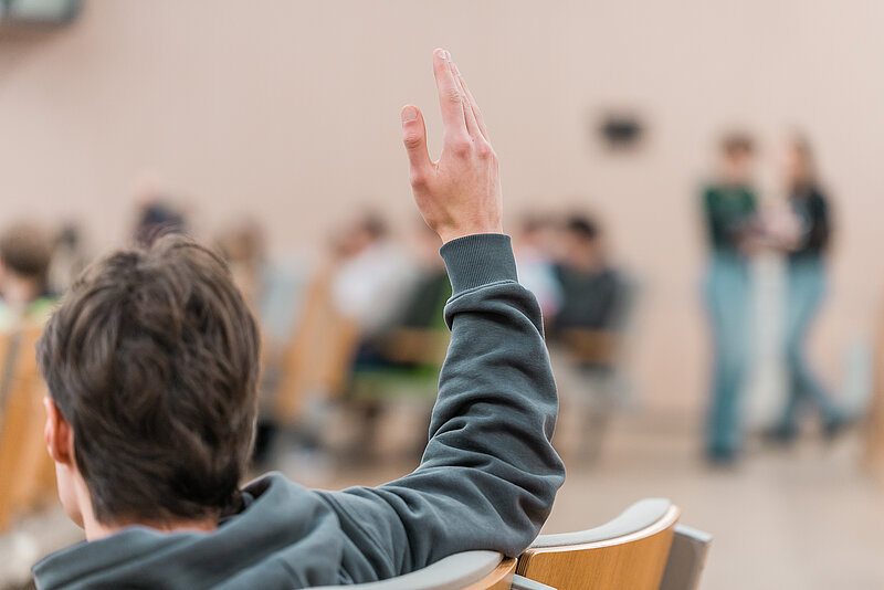 Aicinām reģistrēties Latvijas atklātajai mākslīgā intelekta olimpiādei 2026