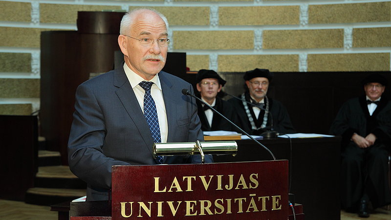 LU Bibliotēka atvērs grāmatu par prof. Ivaru Lāci