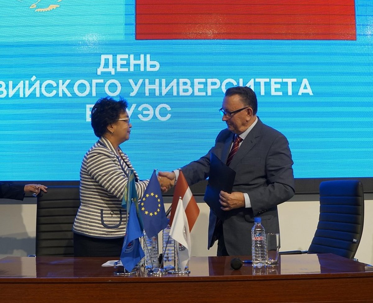 Foto: https://aues.kz