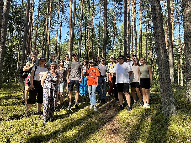 MĒNEŠA MECENĀTS: LU fonda stipendiāti