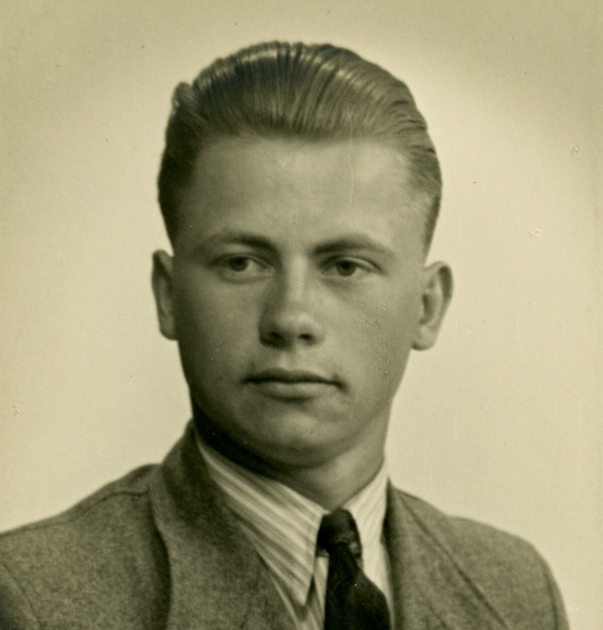 Leonids Roze, ap 1940. gadu. Foto: Rožu ģimenes arhīvs Leonids Roze, ap 1940. gadu. Foto: Rožu ģimenes arhīvs