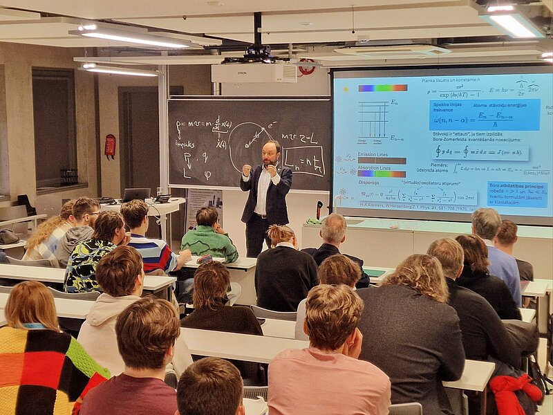 Pieejams Vjačeslava Kaščejeva publiskās lekcijas ieraksts 